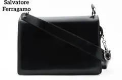 美品✨Salvatore Ferragamo ガンチーニ　ショルダーバッグ