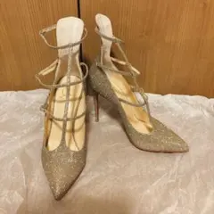 特別セール新品同様クリスチャンルブタン ゴールドグリッターパンプス