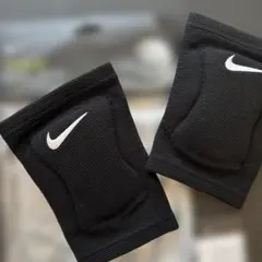 Nike バレーボール用サポーター M/L ブラックのサムネイル