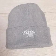 新品未使用 メンズ レディース ロゴ 刺繍 ニット帽 グレー