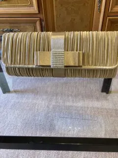 未使用品。2wayゴールド プリーツ パーティーバッグ　クラッチバック