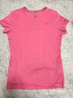 Nike ピンク トレーニングトップ L