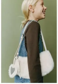 ZARA キッズ 新品 ファーチャームショルダーバッグ
