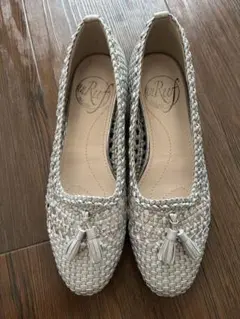 unReef タッセルモチーフメッシュパンプスのサムネイル