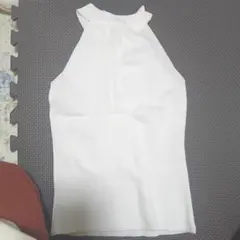 ホワイトハイネックニットトップス