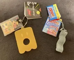 ペタグーグミ　パッケージチャーム付ラバーマスコット パイナップルと　カンデミーナ