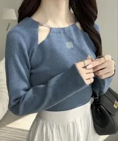 mily bilet テープリボン使い胸刺繍ニットプルオーバー レディース