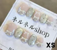 647:ぷっくりリボンと薄いブルーハートのネイルチップ ☆XSサイズ