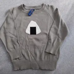 おにぎりモチーフ グレー 薄手セーター