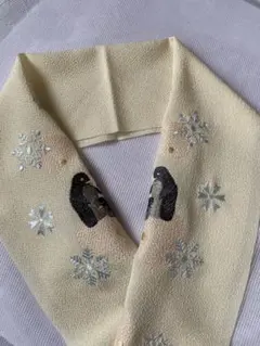 半襟 ペンギン 雪の結晶 刺繍 クリーム色