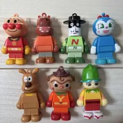 ☺︎それいけアンパンマン ブロックラボスイング ７体 セット