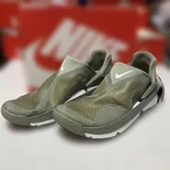 NIKE GO FLYEASE オリーブ スニーカー - メルカリ