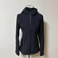 LULULEMON フード付きジャケット 黒　グランジ　海外ガール　y2kのサムネイル