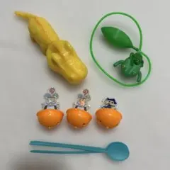 すき家 クレヨンしんちゃん コマ 恐竜 スクイーズ 跳ねる カエル おもちゃ