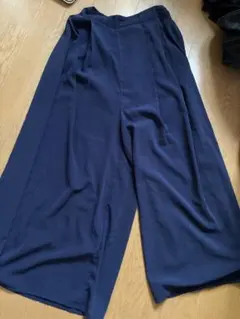GU ネイビー ガウチョパンツ　Ｌ