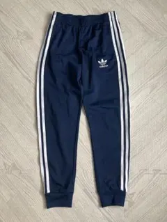 美品　アディダスオリジナルス　トラックパンツ ジャージ　ネイビー　140