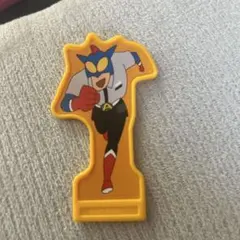 クレヨンしんちゃん　アクション仮面　フィギュア