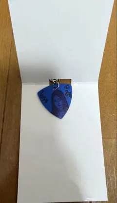 TWICE ツウィ ピックキーホルダー Enemy