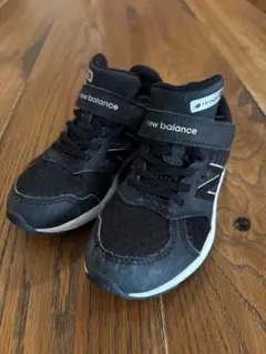 new balance スニーカー HANZO ハンゾー キッズ 17.5cm