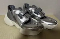 希少25.5 NIKE アクアリフト メタリックシルバー