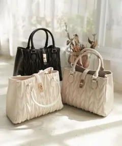 MAJESTIC LEGON クラシカルスクエアハンドバッグ