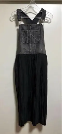 デニムプリーツオーバーオールワンピース