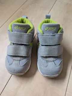 アシックス スニーカー グレー asics 15.5cmのサムネイル