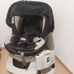 チャイルドシート　着払い　エールベベ　西松屋　新生児　回転　日焼け　カバーのサムネイル