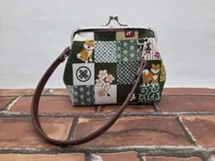 持ち手付き　がま口財布　和柄柴犬(緑)　バッグチャーム