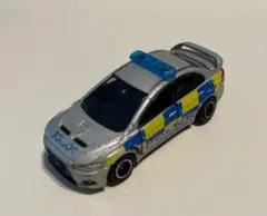 トミカTOMY No.67 三菱ランサーエボリューションXパトロールカー