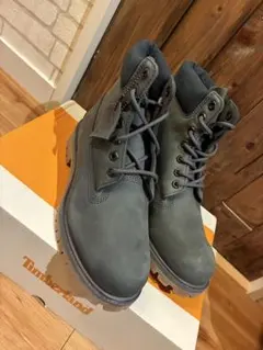 Timberland 6インチ ブーツ セージグリーン - メルカリ
