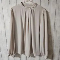 カ*♪様 ベージュ 長袖シアーシャツ ボタン付き　Ｌサイズ