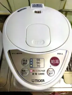 Item thumbnail for item 0d48aa94-5b6f-467d-a14e-c98382d2e20d