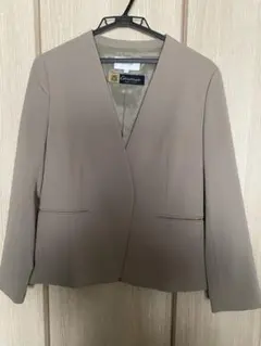 UNTITLED CARREMAN ノーカラージャケットのサムネイル