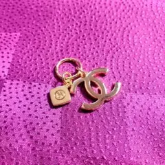 CHANEL 2023 ホリデー チャーム