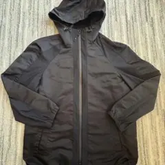 ブラック マウンテンパーカー