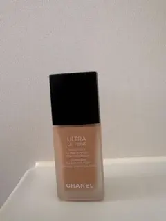CHANEL ULTRA LE TEINT B20 ファンデーションのサムネイル