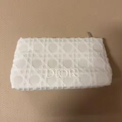 Diorスノーエッセンスコスメ ポーチ