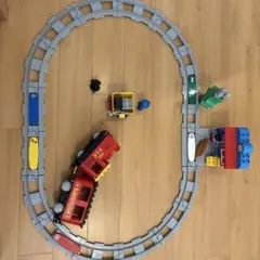 LEGO® DUPLO® キミが車掌さん！おしてGO機関車デラックス
