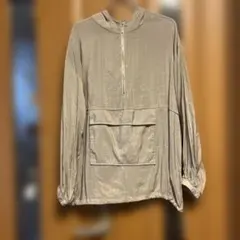 ベージュ フード付き マウンテンパーカー