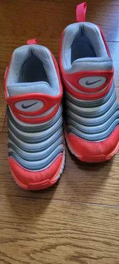 ナイキ ダイナモ フリー 　NIKE DYNAMO　靴　13.0cm　スニーカー
