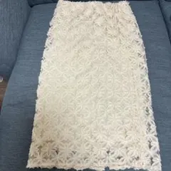zara アイボリー 花柄レース タイトスカート
