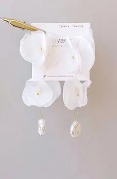 ホワイト シフォン ピアス イヤリング 結婚式 ブライダル パール ハンドメイド