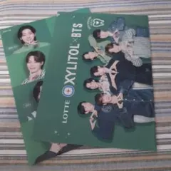 LOTTE XYLITOL × BTS クリアファイル A4　２枚