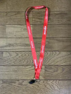 CrowdStrike 赤 リボンストラップ