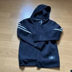 adidas 黒 パーカー フード付き