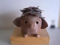ブタの置物 人形 ハンドメイドのサムネイル