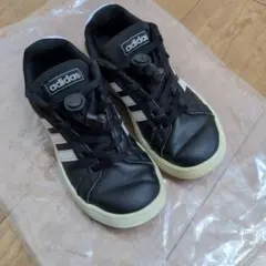 adidas キッズ スニーカー ブラック