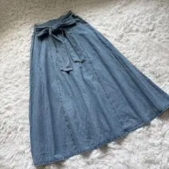 デニムロングスカート　ブルーデニムリボン付きフレアロングスカート