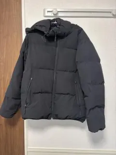 ブラックダウンジャケット フード付き　GU